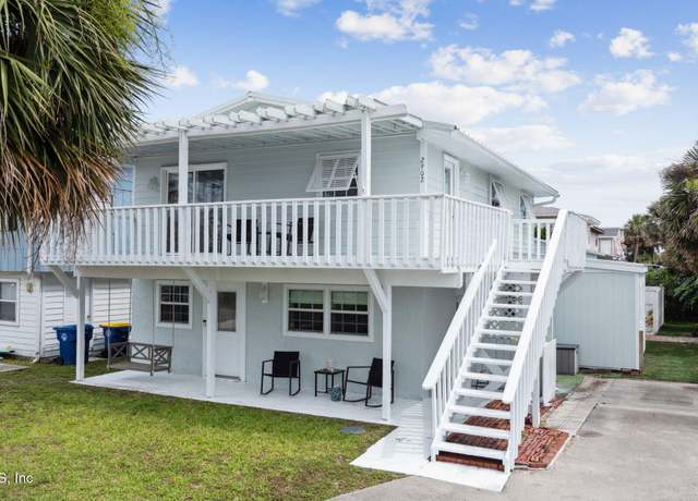 Property at 2902 W 5th St, Fernandina Beach, FL 32034, 3 beds, 2 baths