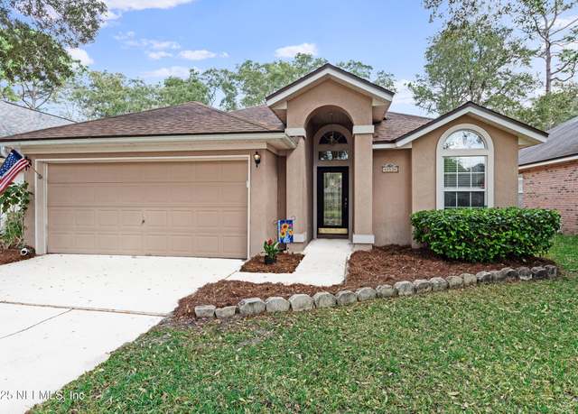 Property at 853 Putters Green Way N, St. Johns, FL 32259, 3 beds, 2 baths