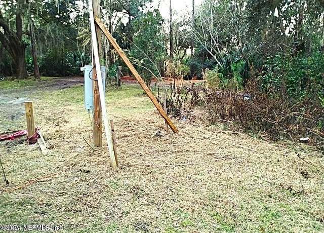 Property at 104 Riverside Ln, Palatka, FL 32177