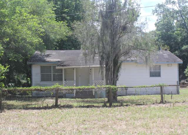 Property at 3015 Druid St, Palatka, FL 32177, 3 beds, 1 bath