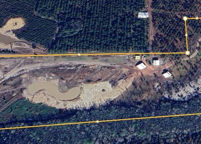 Property at 48250 Middle Rd, Hilliard, FL 32046