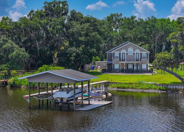 Property at 529 W River Rd, Palatka, FL 32177, 3 beds, 2.5 baths