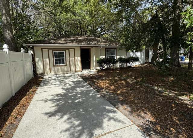 Property at 403 S 13th Ter, Fernandina Beach, FL 32034, 3 beds, 2 baths