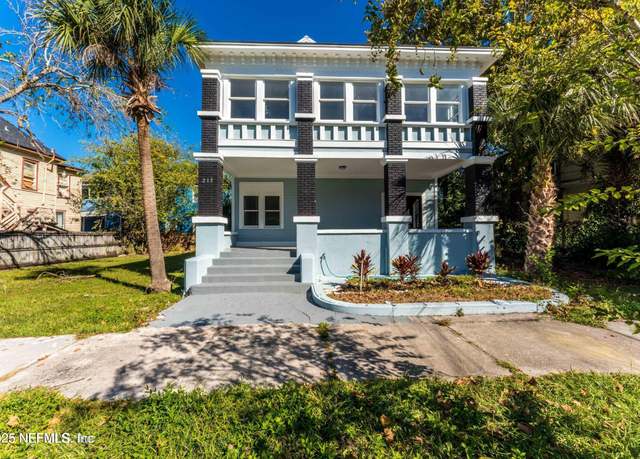 Property at 215 E 3rd St, Jacksonville, FL 32206, 5 beds, 4 baths