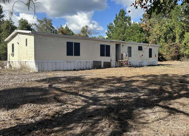 Property at 109 Moccasin Creek Ln, Palatka, FL 32177, 3 beds, 2 baths