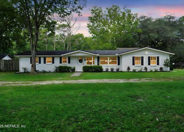 Property at 2050 Laurel Dr, Middleburg, FL 32068, 3 beds, 3 baths