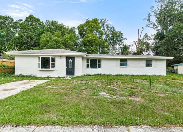 Property at 7017 Sonora Dr N, Jacksonville, FL 32244, 5 beds, 2.5 baths