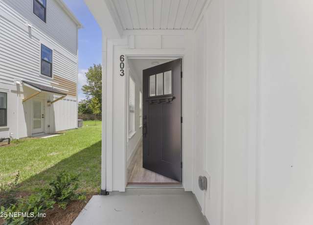 Property at 603 12th Avenue Ave S, Jacksonville Beach, FL 32250, 3 beds, 3.5 baths