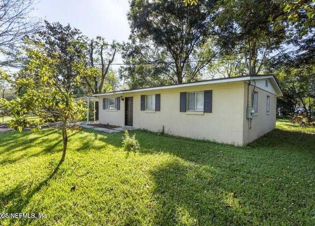 Property at 6812 Goldilocks Ln, Jacksonville, FL 32210, 3 beds, 2 baths