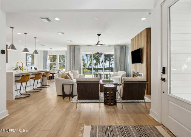 Property at 157 Oak Pk Dr, St. Johns, FL 32259, 3 beds, 2.5 baths