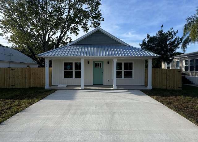 Property at 237 Jackson Blvd, St. Augustine, FL 32095, 3 beds, 2 baths