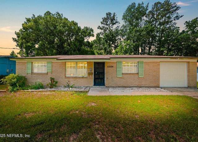 Property at 4504 Lincrest Dr S, Jacksonville, FL 32208, 3 beds, 2 baths