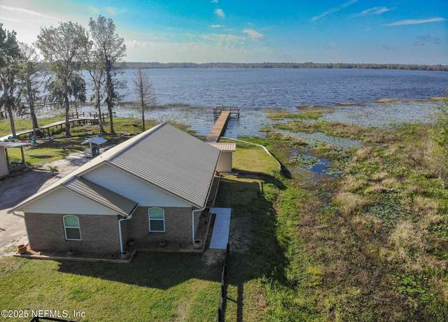 Property at 6664 SW 160th St, Starke, FL 32091, 2 beds, 2 baths