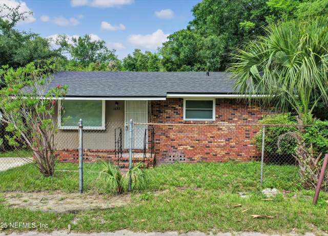 Property at 1682 Hiram St, Jacksonville, FL 32209, 3 beds, 1 bath