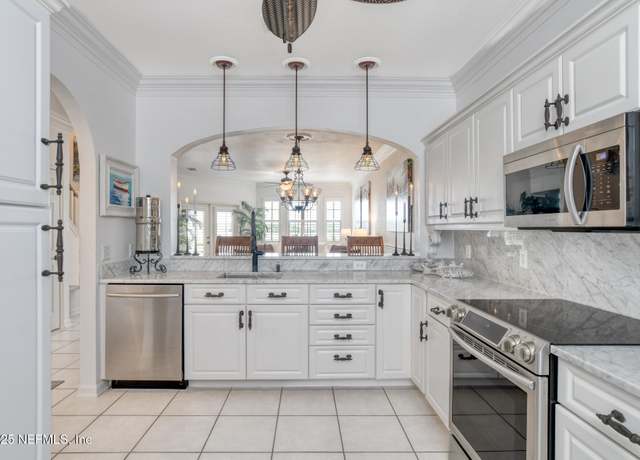 Property at 2315 Vista Cove Rd, St. Augustine, FL 32084, 3 beds, 2.5 baths
