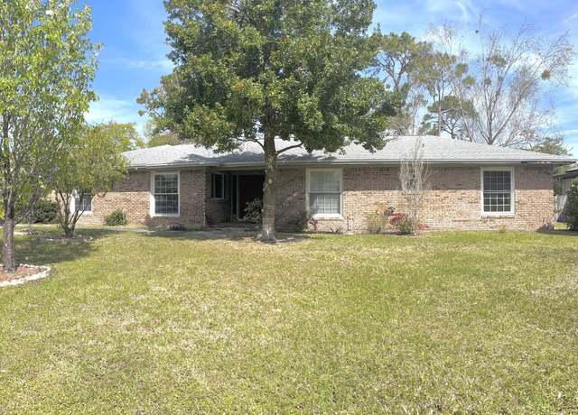 Property at 6705 Diane Rd, Jacksonville, FL 32277, 4 beds, 2.5 baths