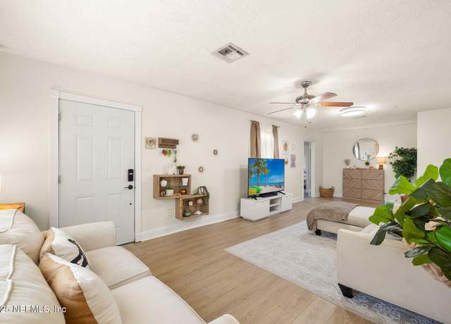 Property at 3357 Seville St, Jacksonville, FL 32207, 4 beds, 1 bath