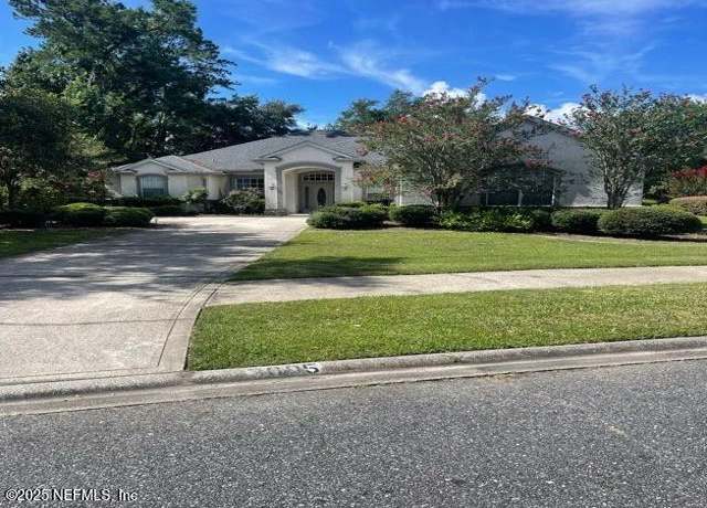 Property at 3095 Country Club Blvd, Orange Park, FL 32073, 3 beds, 3 baths