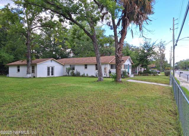 Property at 2941 W 5th St, Jacksonville, FL 32254, 3 beds, 2 baths
