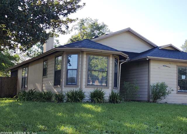 Property at 1353 Sioux St, Orange Park, FL 32065, 4 beds, 2 baths