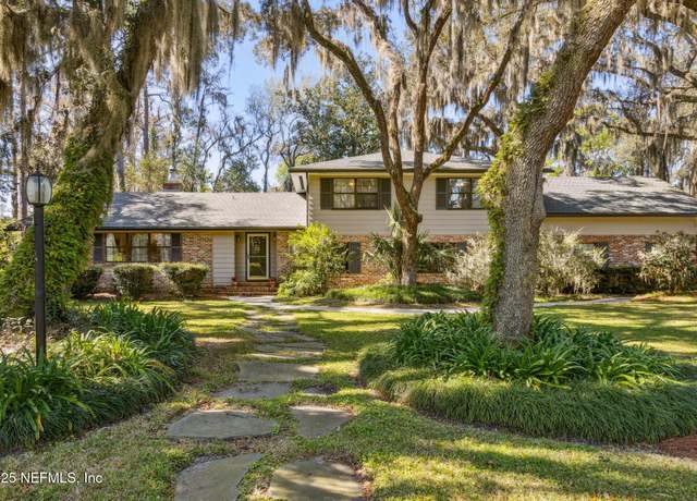 Property at 9202 Beauclerc Cir W, Jacksonville, FL 32257, 4 beds, 3.5 baths