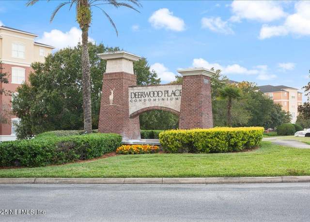 Property at 4480 Deerwood Lake Pkwy #137, Jacksonville, FL 32216, 3 beds, 2 baths