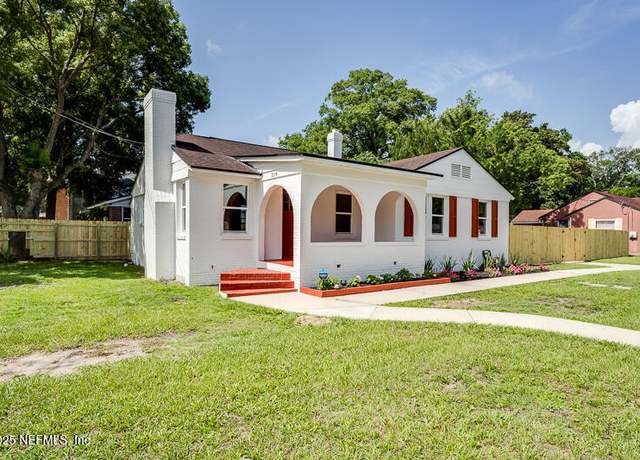 Property at 318 W 68th St, Jacksonville, FL 32208, 3 beds, 1 bath