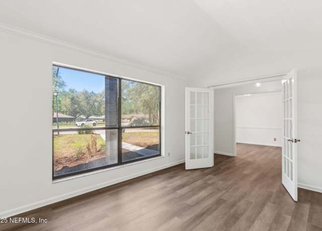 Property at 11439 Saxon Ct, Jacksonville, FL 32223, 3 beds, 2 baths