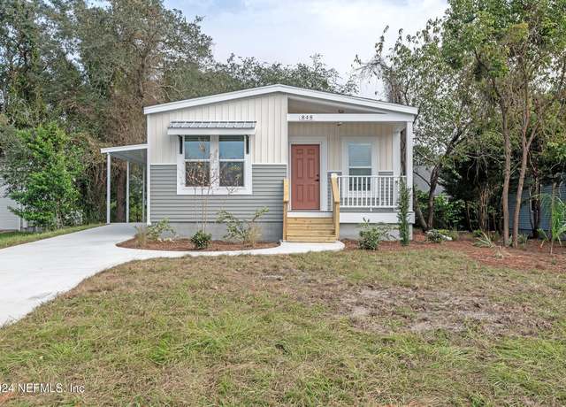 Property at 848 11th St, Fernandina Beach, FL 32034, 3 beds, 2 baths