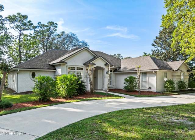 Property at 1952 Quaker Ridge Dr, Green Cove Springs, FL 32043, 4 beds, 2.5 baths