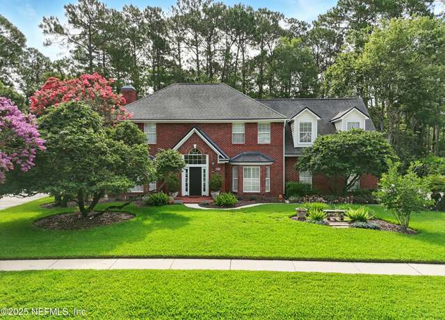 Property at 8659 Hampshire Glen Dr S, Jacksonville, FL 32256, 4 beds, 3.5 baths