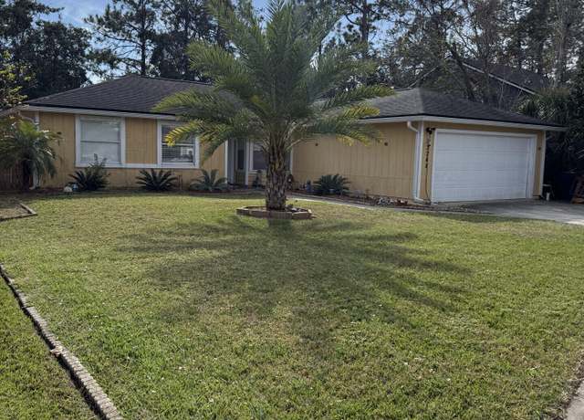 Property at 13248 Grant Logan Ln, Jacksonville, FL 32225, 4 beds, 2 baths