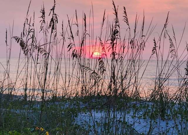 Property at 1535 Summer Sands Dr, Neptune Beach, FL 32266, 3 beds, 2.5 baths