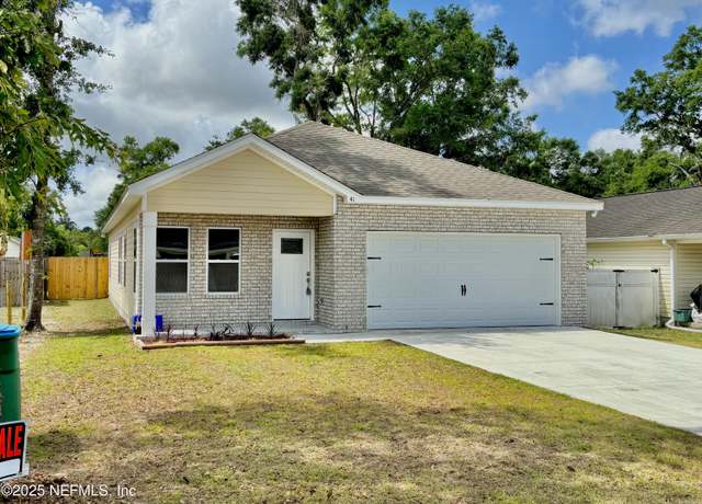 Property at 41 Short Vine St, Crawfordville, FL 32337, 4 beds, 2 baths