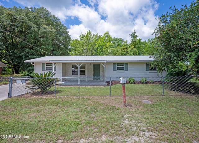Property at 518 7th St, Macclenny, FL 32063, 3 beds, 1 bath
