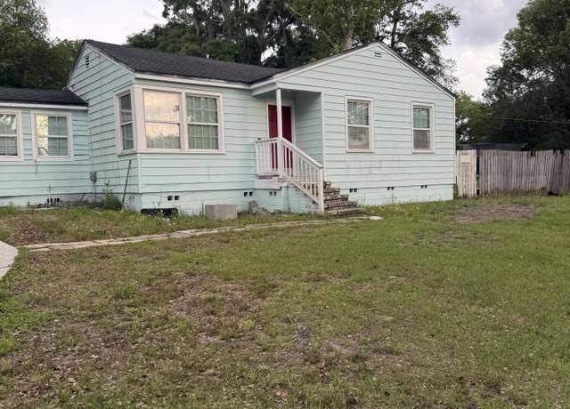 Property at 9602 MacArthur Ct, Jacksonville, FL 32216, 3 beds, 1 bath