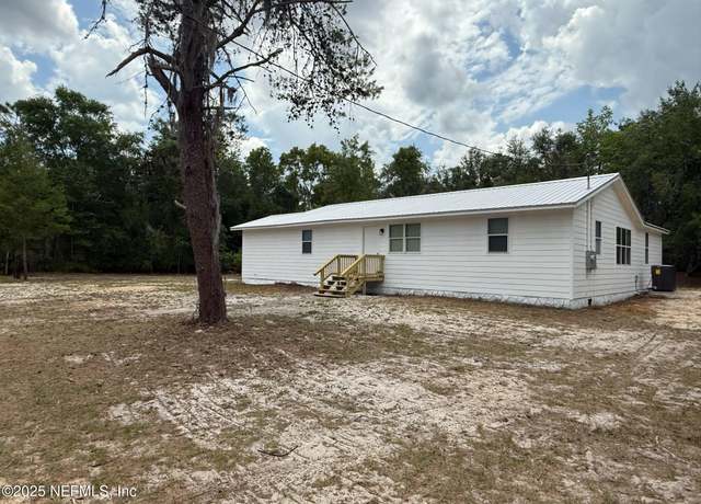 Property at 143 Desoto Dr, Florahome, FL 32140, 3 beds, 2 baths