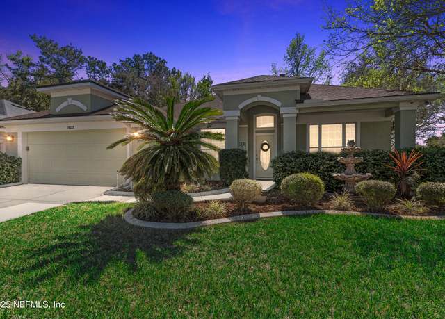 Property at 10632 Brighton Hill Cir S, Jacksonville, FL 32256, 4 beds, 2 baths