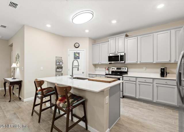 Property at 2885 Crossfield Dr, Green Cove Springs, FL 32043, 4 beds, 3 baths