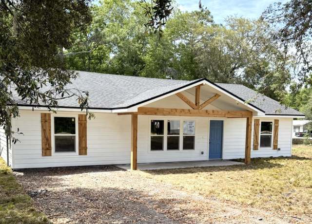 Property at 333 O Farrell Ave, Interlachen, FL 32148, 3 beds, 2 baths