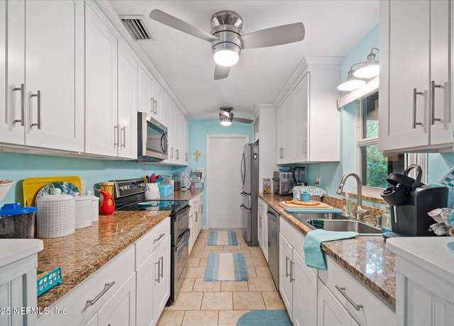 Property at 382 Casuarina Cir, St. Augustine, FL 32086, 3 beds, 2 baths