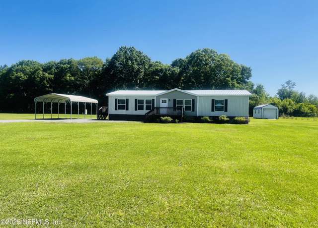 Property at 5956 NW 200th St, Starke, FL 32091, 3 beds, 2 baths