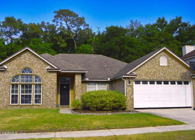 Property at 3385 Shauna Oaks Cir E, Jacksonville, FL 32277, 4 beds, 2 baths