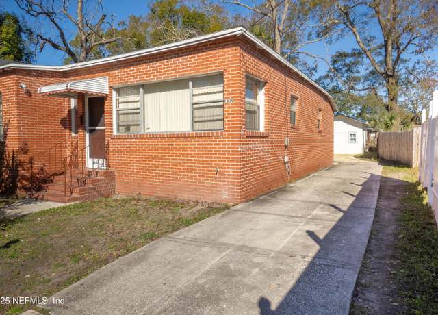 Property at 1339 W 8th St, Jacksonville, FL 32209, 3 beds, 1 bath