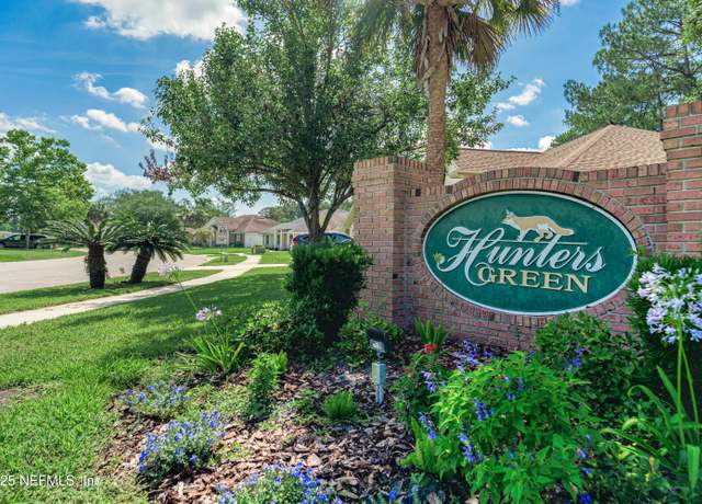 Property at 12435 Apple Leaf Dr, Jacksonville, FL 32224, 4 beds, 2 baths