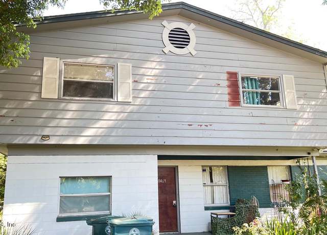 Property at 10469 Skycrest Dr N, Jacksonville, FL 32246, 6 beds, 4.5 baths