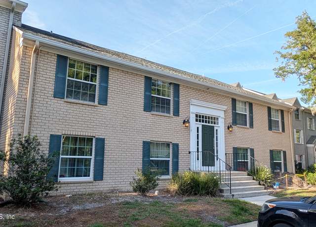 Property at 4309 Plaza Gate Ln #201, Jacksonville, FL 32217, 2 beds, 1.5 baths