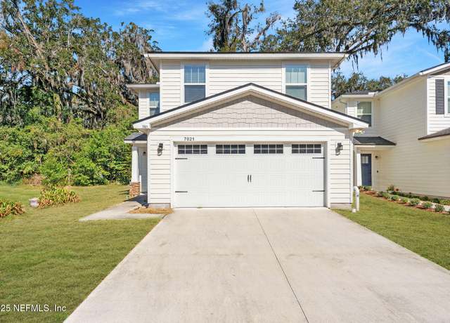 Property at 7021 Oakwood Dr, Jacksonville, FL 32211, 3 beds, 2.5 baths
