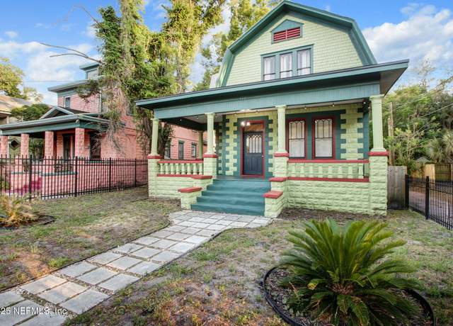 Property at 422 E 3rd St, Jacksonville, FL 32206, 2 beds, 2.5 baths