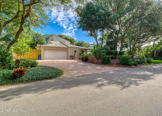 Property at 315 20th St, Atlantic Beach, FL 32233, 3 beds, 2 baths